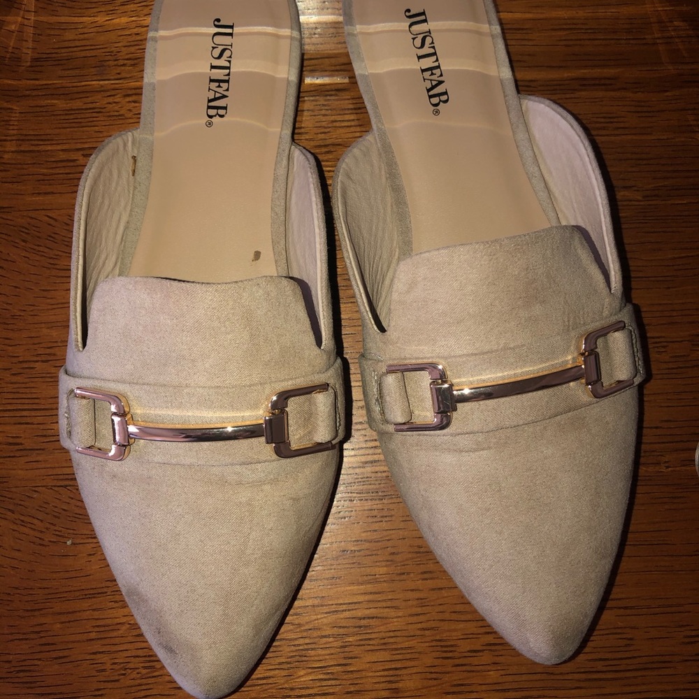 Beige mules
